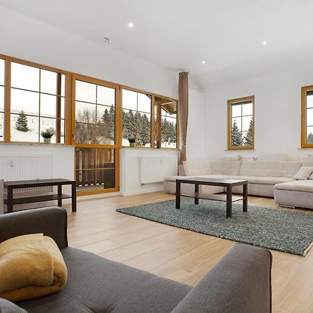 Apartman Ela Horní Blatná Exteriör bild