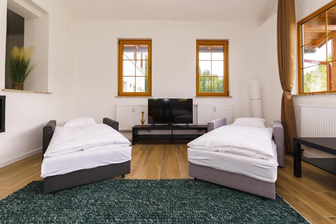 Apartman Ela Horní Blatná Exteriör bild