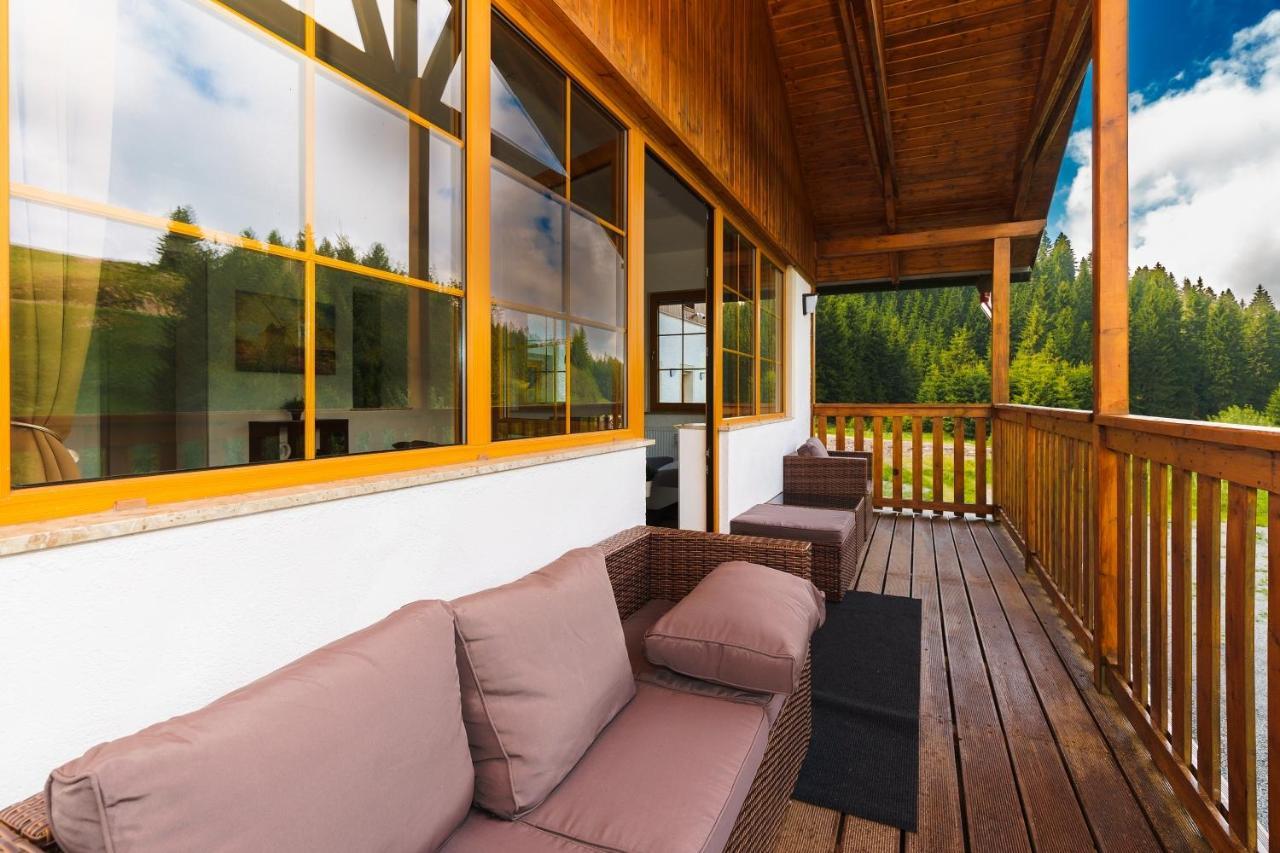 Apartman Ela Horní Blatná Exteriör bild