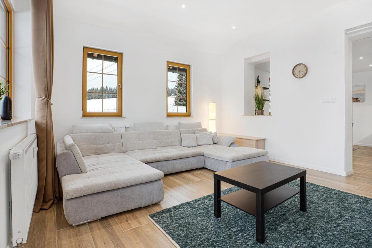 Apartman Ela Horní Blatná Exteriör bild