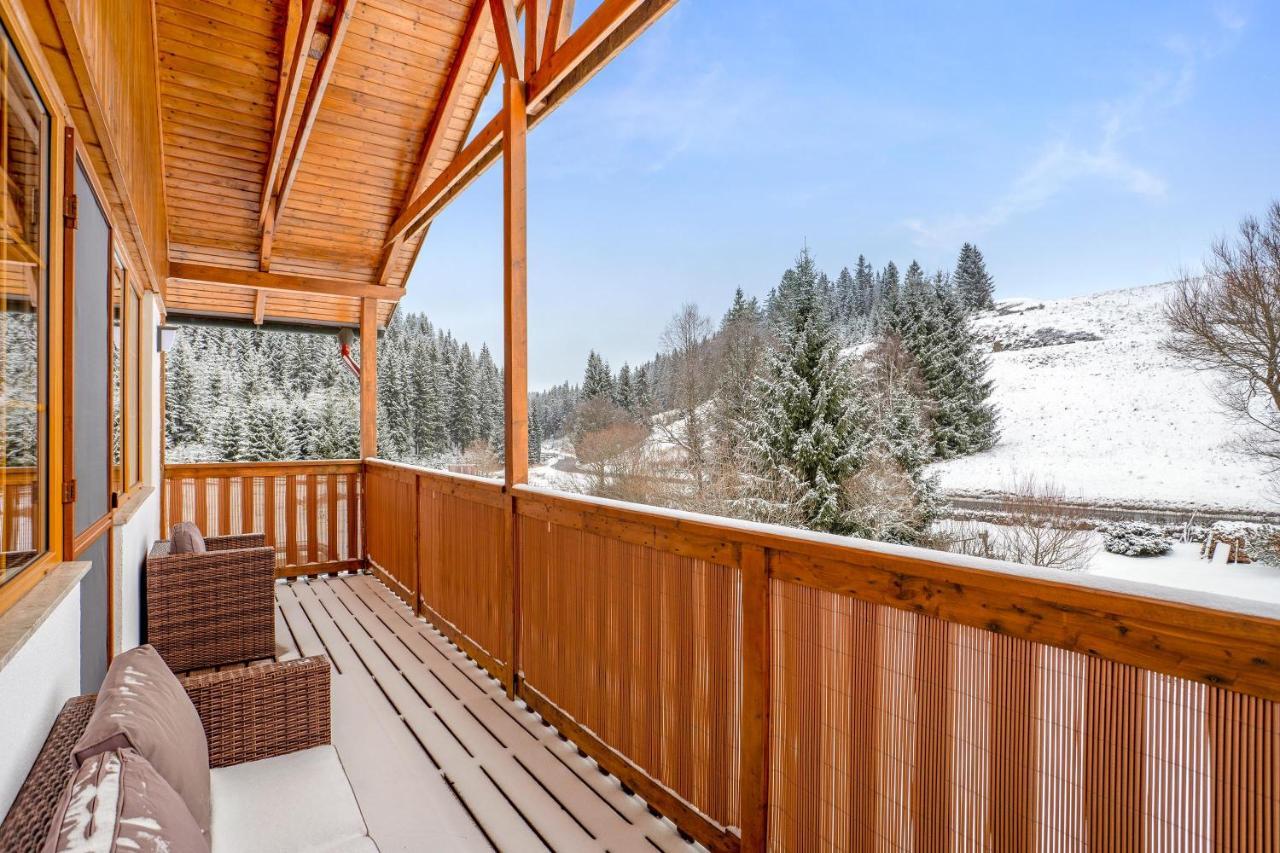 Apartman Ela Horní Blatná Exteriör bild